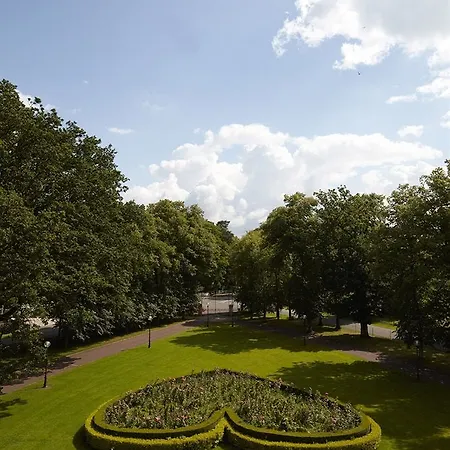 Hotell La Folie Du Bois Des Fontaines